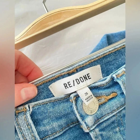 Re/Done Levi’s Broken Through 90s High Rise Ripped Distressed Jeans Size 26 - Picture 4 of 6